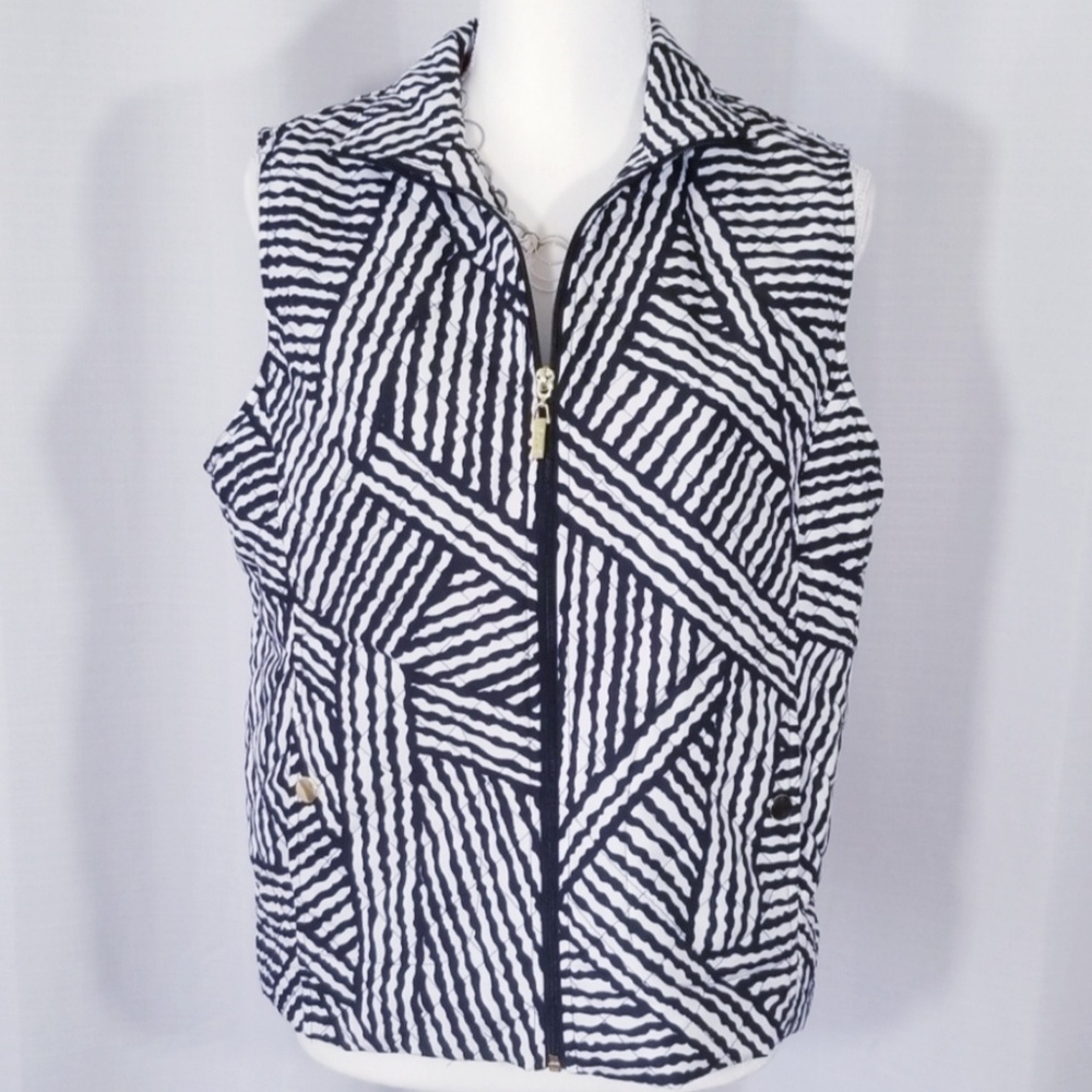 Alia pattern zebra zipper up vest. Size 10P